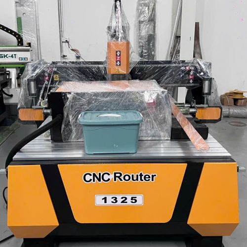 CNC cắt quảng cáo 1325